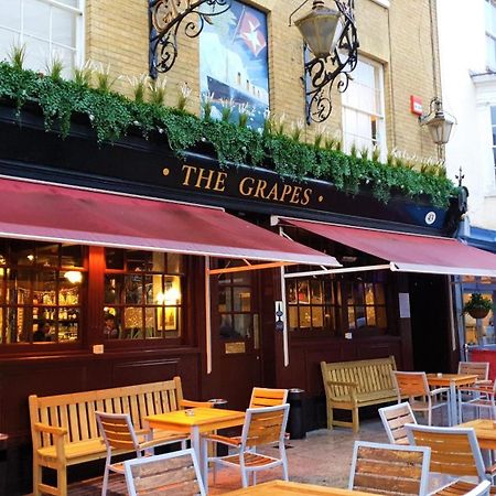 Hotel The Grapes Pub Southampton Exterior foto